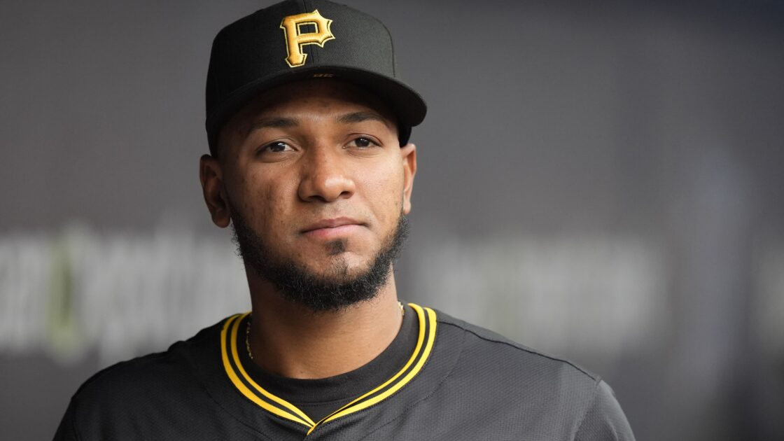 Edward Olivares, Pittsburgh Pirates