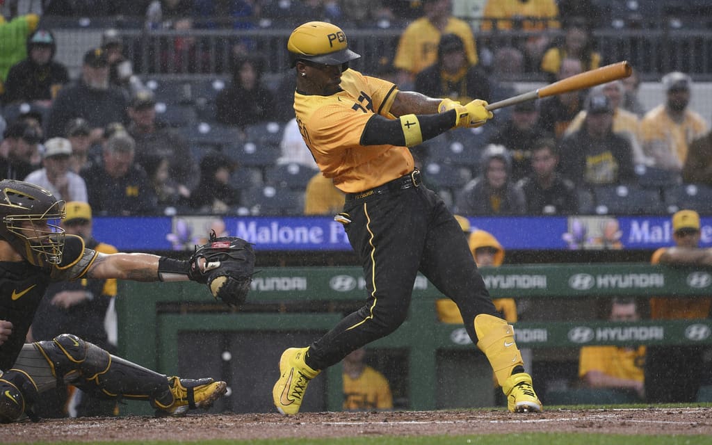 Andrew McCutchen comes 'full circle' to star with Bryan Reynolds, the  prospect he was traded for