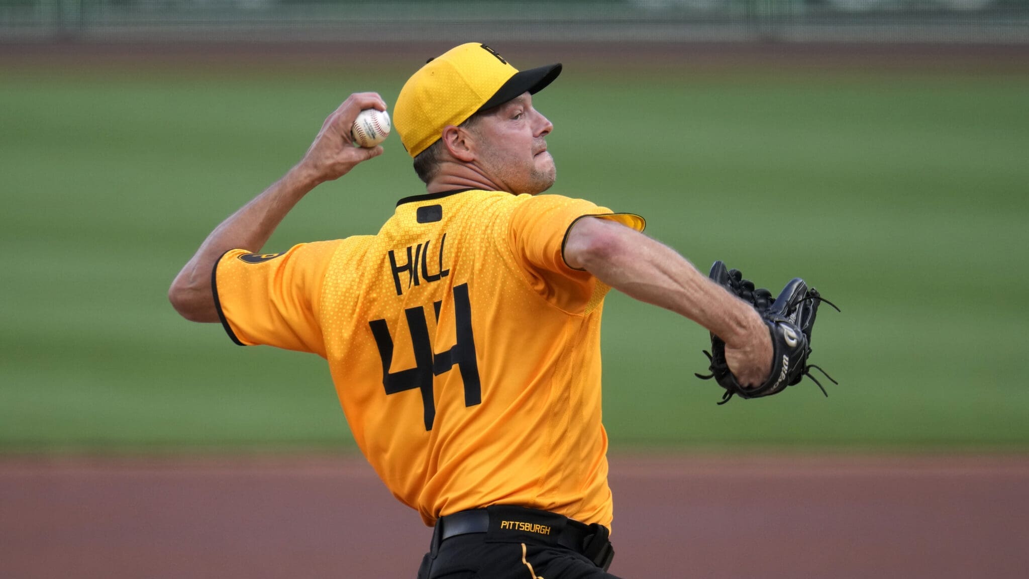 Padres acquire Rich Hill, Ji-Man Choi from Pirates at trade deadline